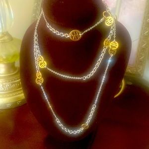 Henri Bendel 😍Rare HB long Chain Necklace
